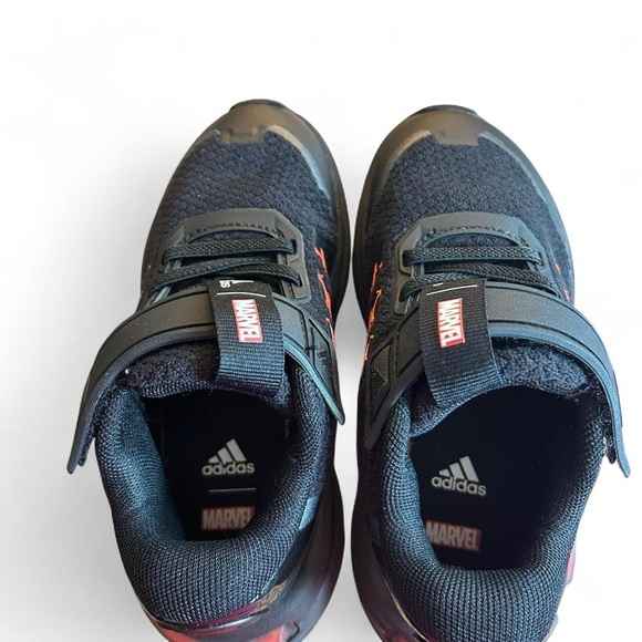 adidas Unisex-Child Marvel Spidey Racer Sneaker – Size 11 - Picture 5 of 9